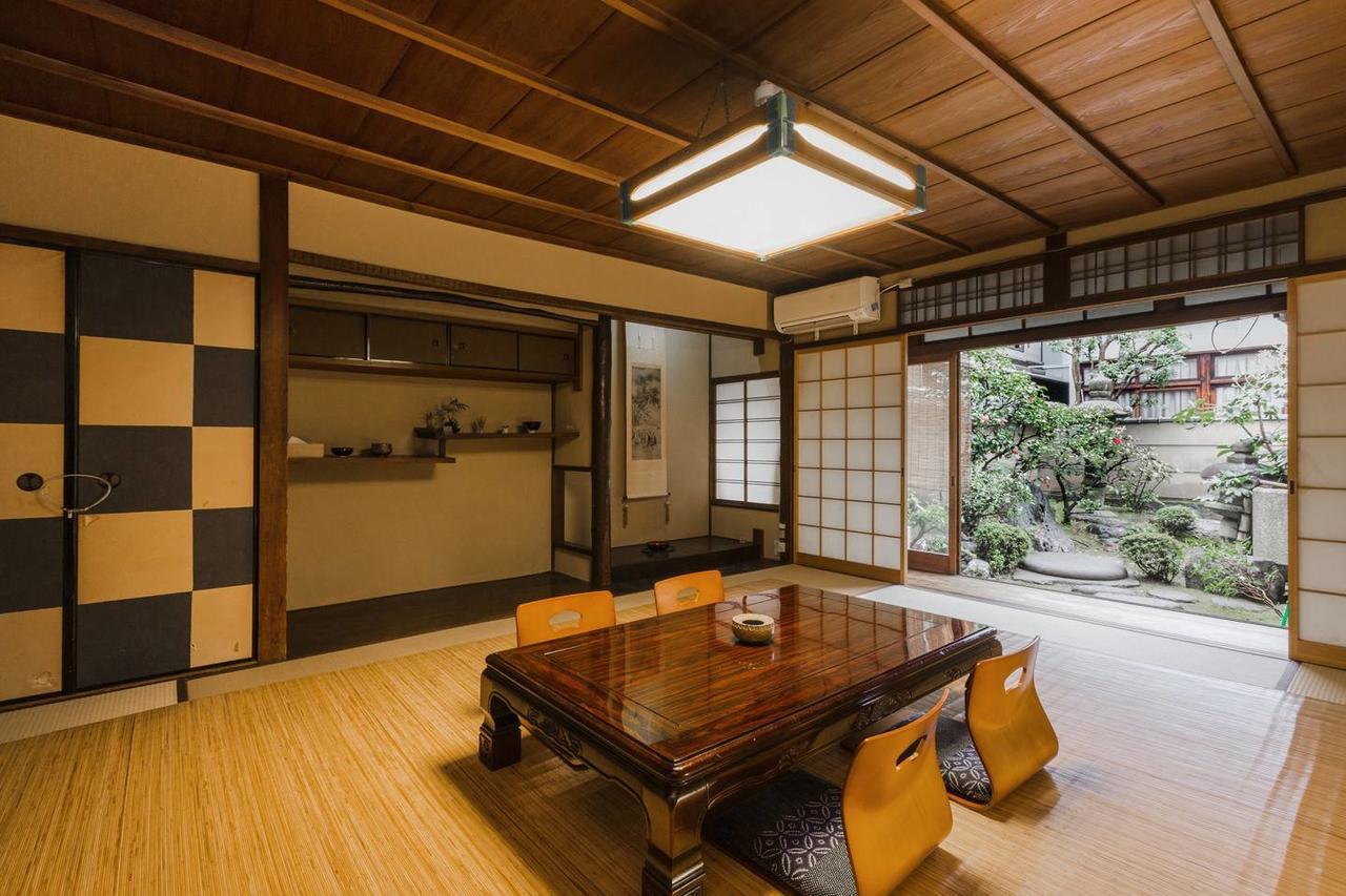 京都二条城近く京町屋120年の歴史に泊まる ภายนอก รูปภาพ