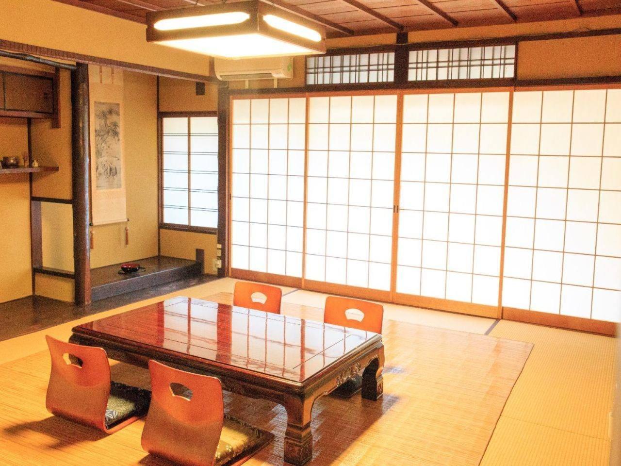 京都二条城近く京町屋120年の歴史に泊まる ภายนอก รูปภาพ