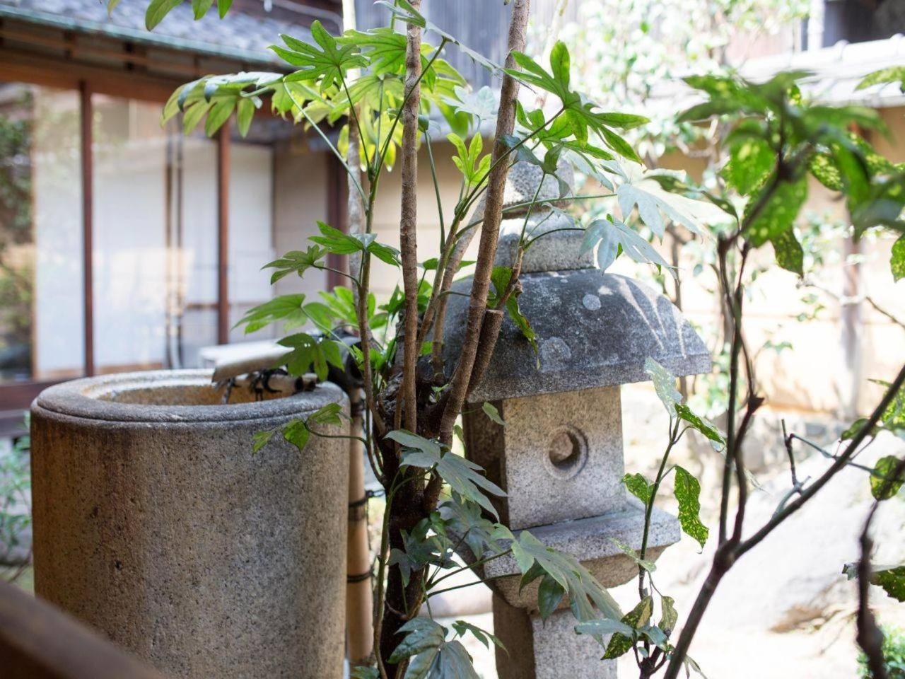 京都二条城近く京町屋120年の歴史に泊まる ภายนอก รูปภาพ
